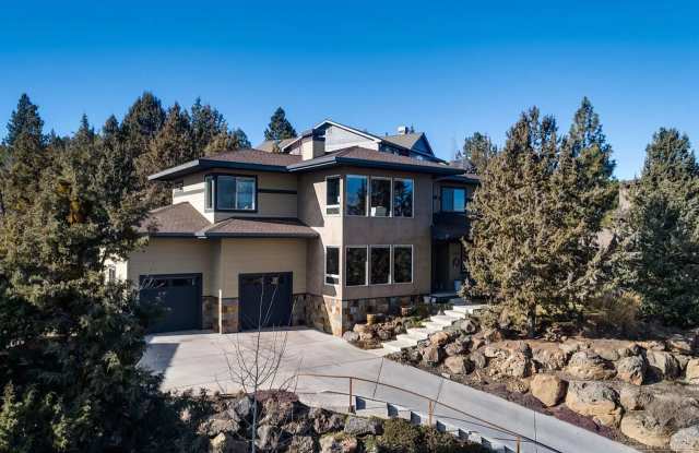 Gorgeous 4 Bedroom Home on Awbrey Butte! photos photos
