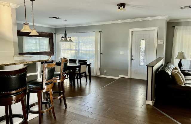 16163 Rustic Road Gallery 4