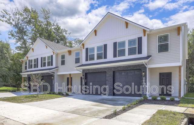 9027 E 85th Pl - 9027 East 85th Place, Raytown, MO 64138