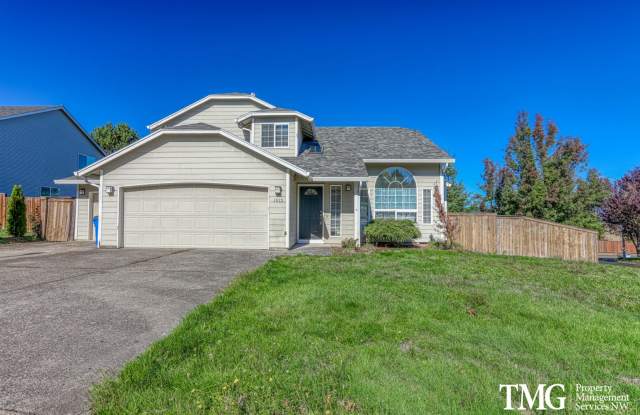 Amazing 3 bedroom 2.5 bath Suburban Camas Home photos photos