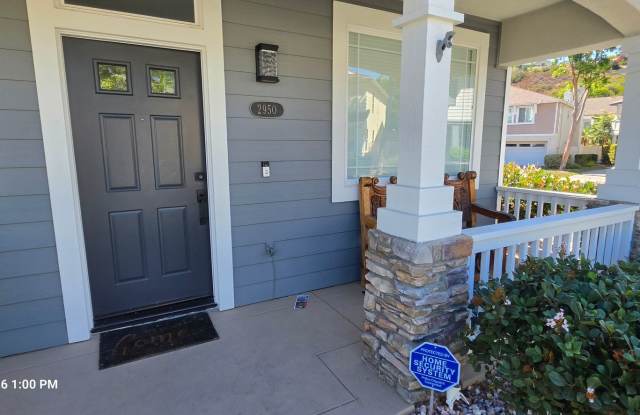 SAN DIEGO / SERRA MESA - Stonecrest Village.  Very Nice 3 Bedroom + Loft / 3 Bath House.  AVAILABLE NOW! Gallery 3