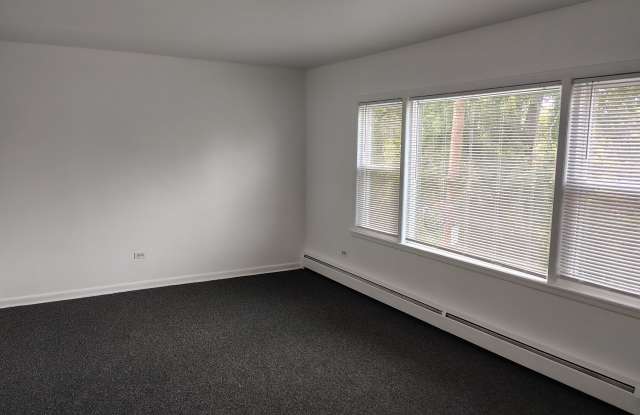 2738 Hessing Street Gallery 4