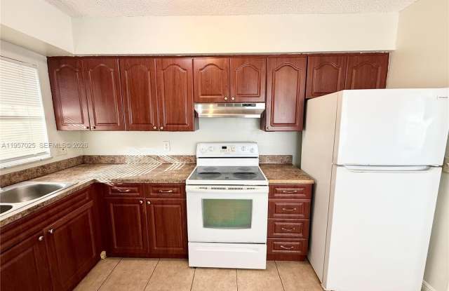 1491 NW 20th St photos photos