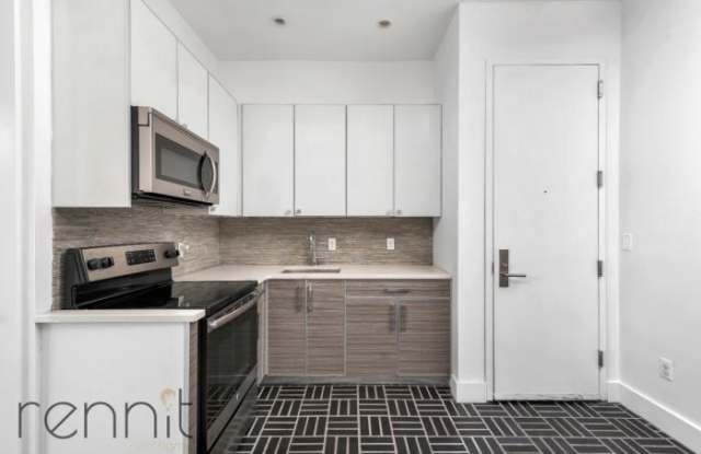 10 Locust St. Gallery 3