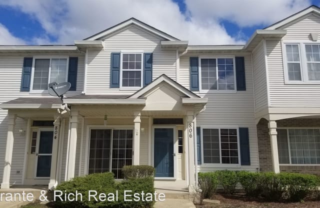 2543 Hillsboro Blvd - 2543 Hillsboro Boulevard, Aurora, IL 60503