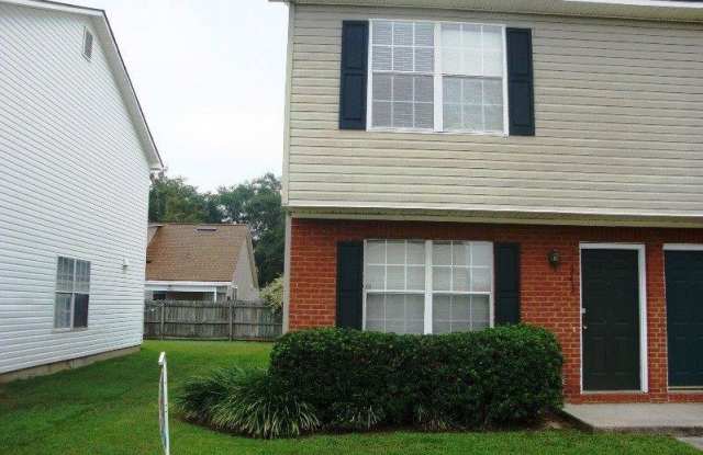 CUTE 2BR/2.5BA town house close to everything! photos photos