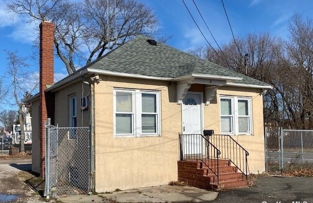 7 Railroad Avenue - 7 Railroad Avenue, Lake Ronkonkoma, NY 11779