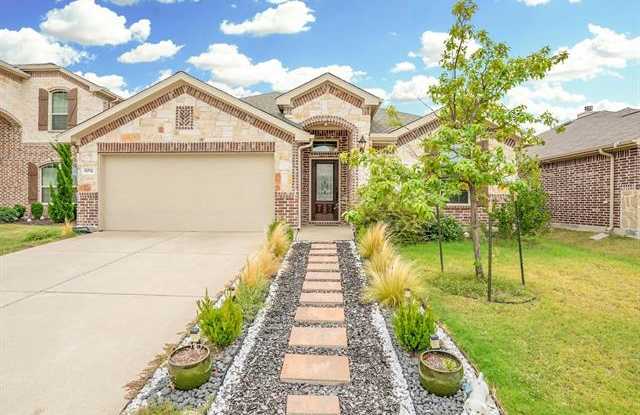 11712 Champion Creek Drive - 11712 Champion Creek Drive, Denton County, TX 75036