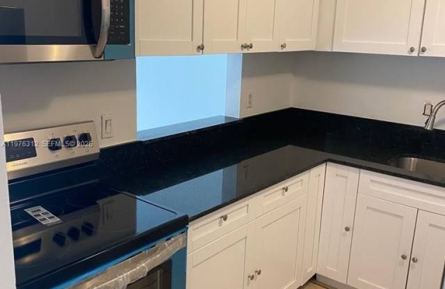 5122 NW 79th Ave photos photos