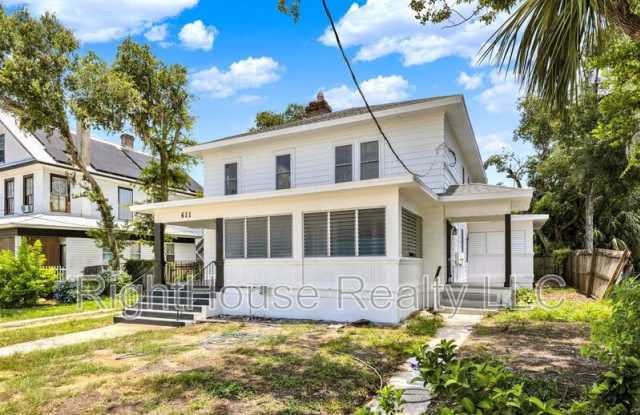 611 South Grove Street photos photos