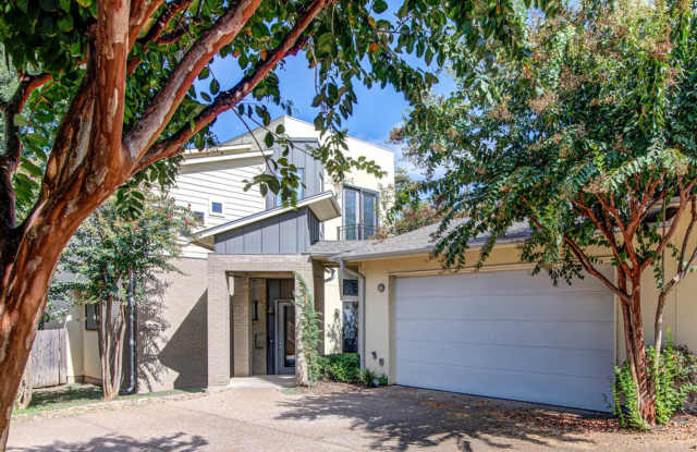 Modern 3 Beds and 3 Baths Townhouse in Pemberton Heights! Gallery 1