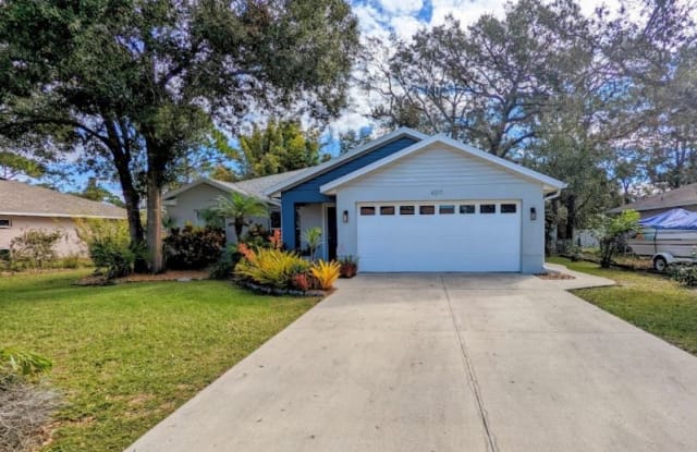 4217 Malden Dr - 4217 Malden Drive, Lake Sarasota, FL 34241