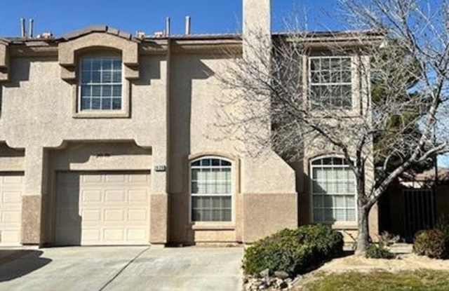 MOVE IN READY! Desirable gated community in Green Valley! photos photos