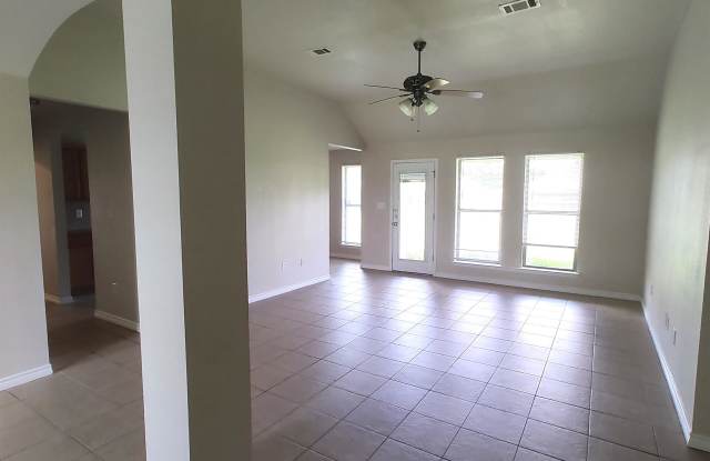 5460 Westmeadow Lane Gallery 2