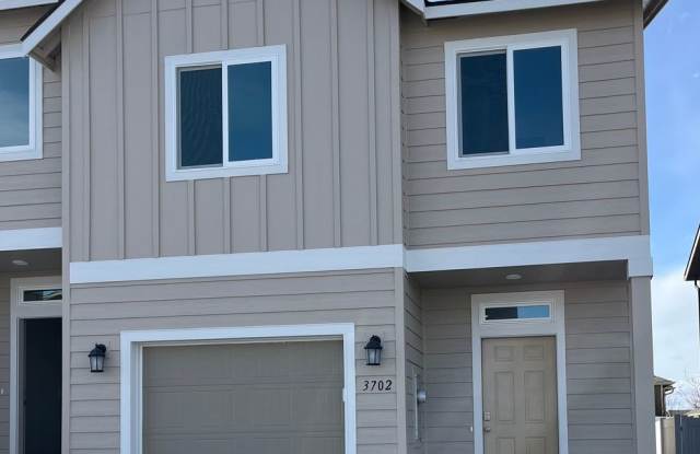 Brand New Townhome! - 3702 South Roosevelt Place, Kennewick, WA 99338