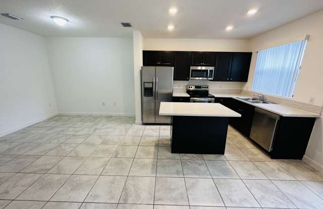 346 Northeast 208th Terrace photos photos