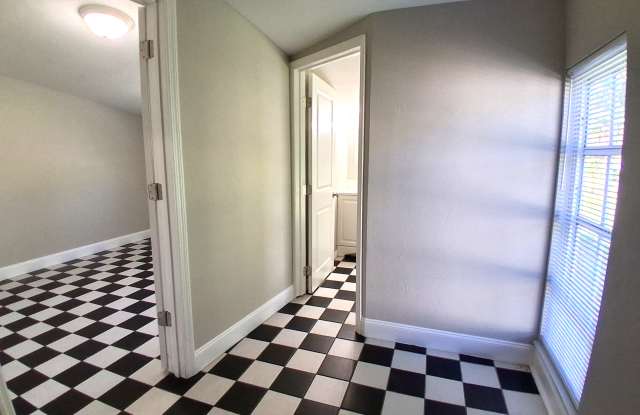 16860 Juanita Avenue - D Gallery 2