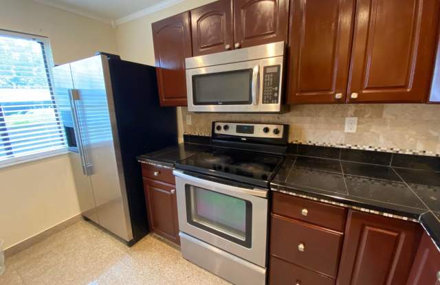 7701 BAYMEADOWS CIR West 1164 Gallery 3