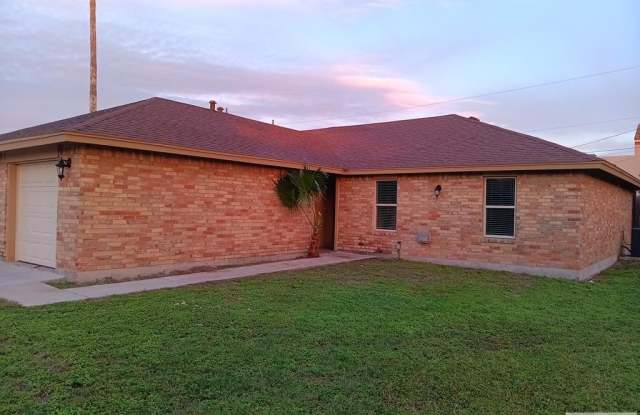 910 LIVE OAK CIR. unit: A photos photos