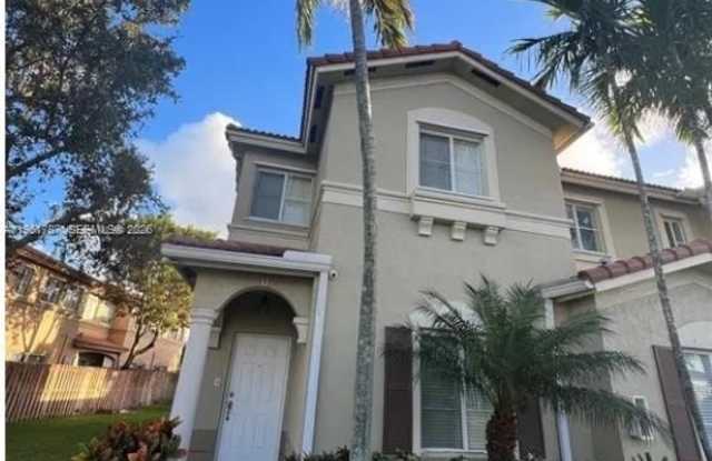 10776 NW 84th Ln photos photos