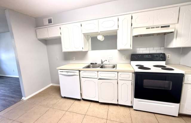 2206 Shenandoah Drive Gallery 2
