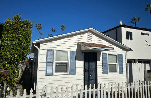 Muir (5118-20) photos photos