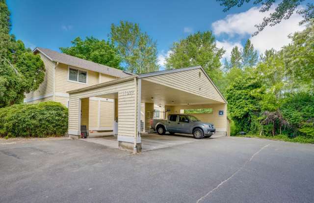2 Bed 1 Bath Upper Unit Apt In Lynnwood, $2020/MO - 16022 36th Avenue West, North Lynnwood, WA 98087