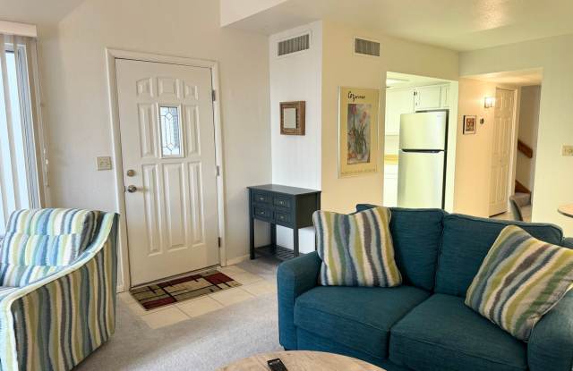 FULLY FURNISHED SHORT TERM RENTAL 2BD 1.5BA Condo with Marina River Access and Community Pools photos photos