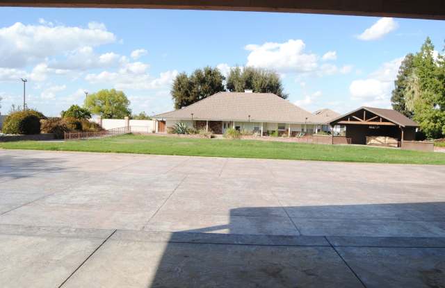 14500 MARICOPA HWY. - 14500 Maricopa Highway, Kern County, CA 93311