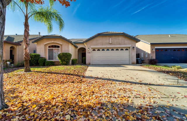 Lovely Yuba City Home Close to Schools and Attractions - 1148 Via Roma Way, Yuba City, CA 95993