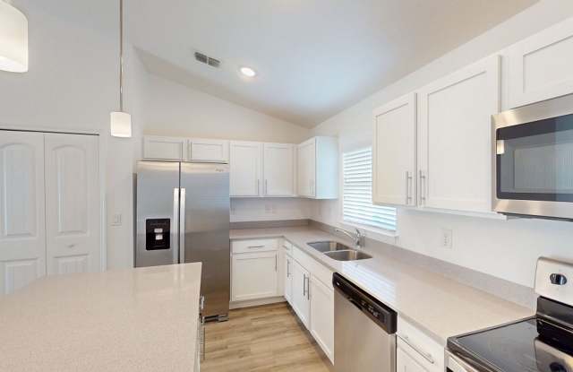COMING SOON! Spacious 4/2 Home in Palm Bay Gallery 3