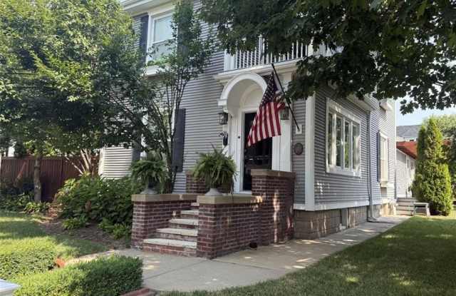 540 Monroe Street photos photos