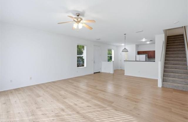 8381 Village Edge Cir Gallery 4