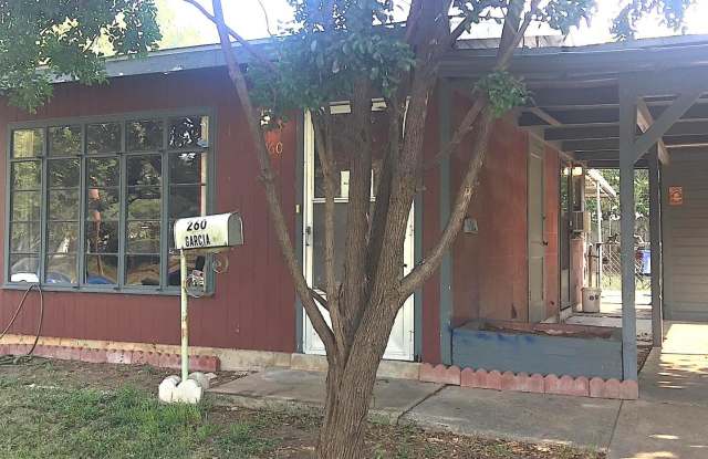 260 Kenmar Dr Gallery 3