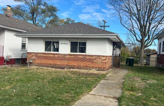 2 bedrooms 1 bathroom house - 916 Randolph Street, Dayton, OH 45417