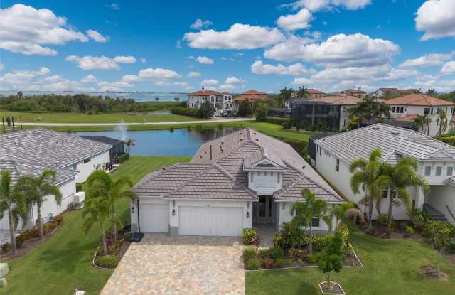 5504 TITLE ROW Drive Gallery 4