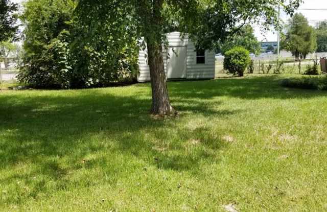 1027 Parkwood Drive Gallery 3