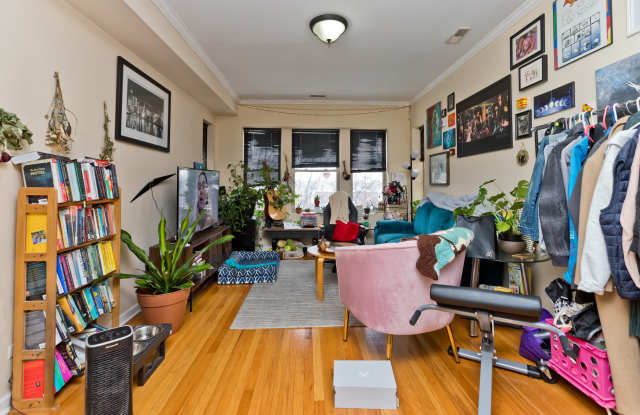 4338 N Spaulding Ave photos photos