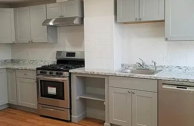 156 Lexington Street - 3 photos photos