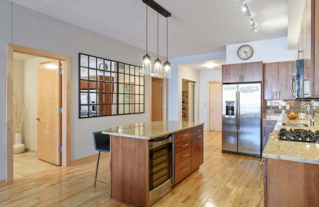 401 2nd Avenue N Gallery 3