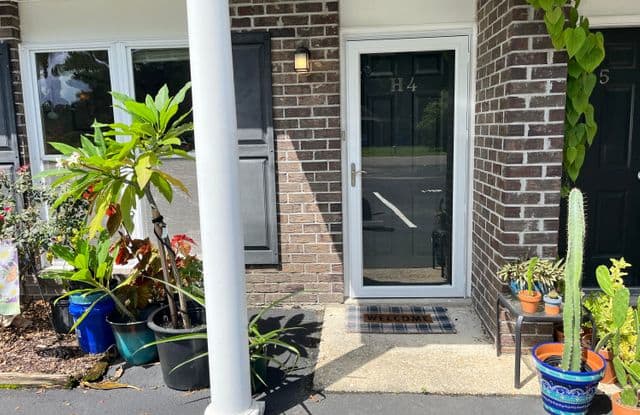 1860 Mepkin Rd Apt H4 Gallery 2