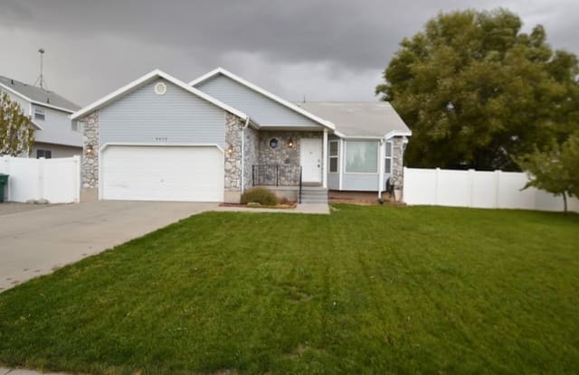 4854 Aerie HIll Dr - 4854 W Aerie Hill Dr, West Jordan, UT 84081