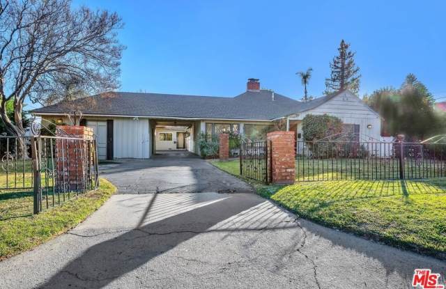 13768 Erwin St photos photos