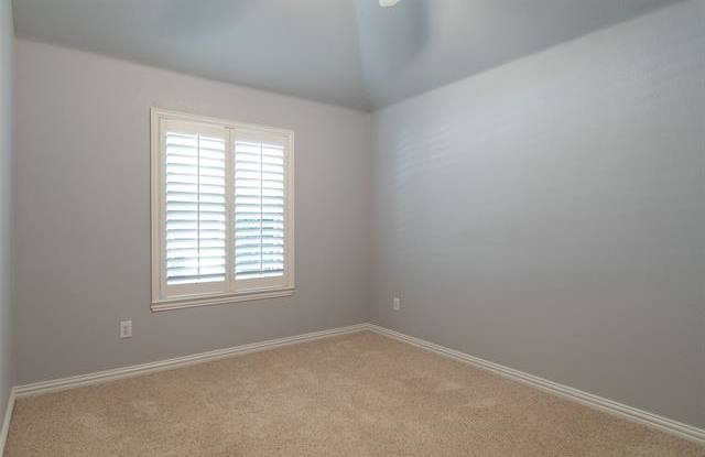 11441 La Grange Drive Gallery 4