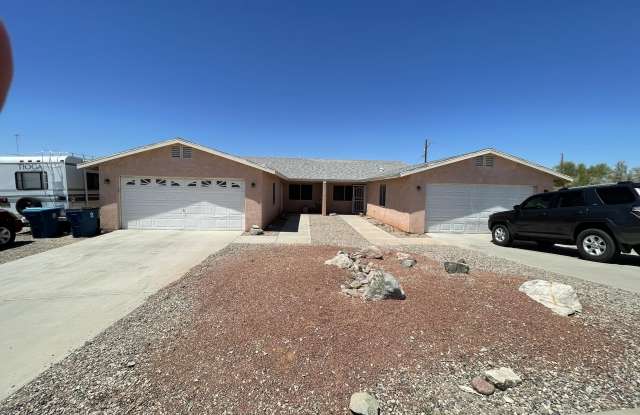 1081 Thunderbolt Ave photos photos