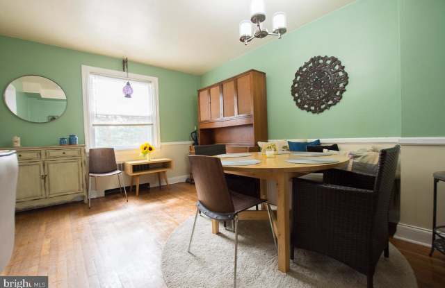 3915 REXMERE ROAD Gallery 4