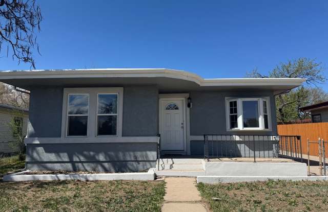 Near the heart of downtown 3 bedroom, 2 bath updated home! photos photos