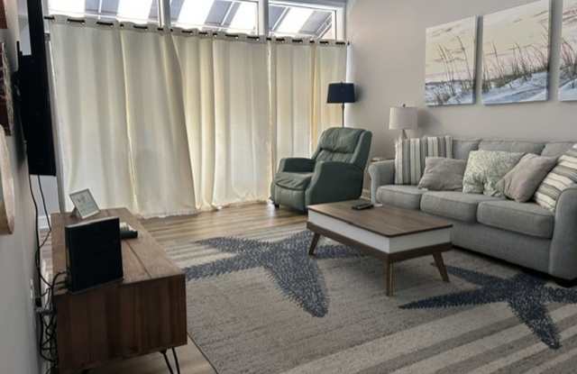 5602 TREEETOPS Gallery 1