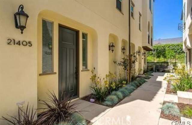21405 Dahlia Court Gallery 2