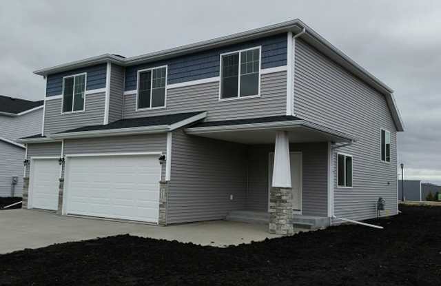4 Bed 3 Bath Single Family Home photos photos